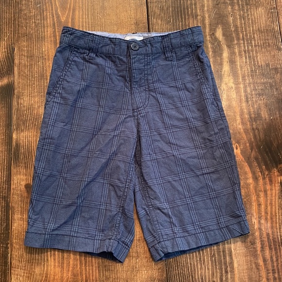 Boys Blue Plaid Old Navy Shorts - Picture 2 of 3